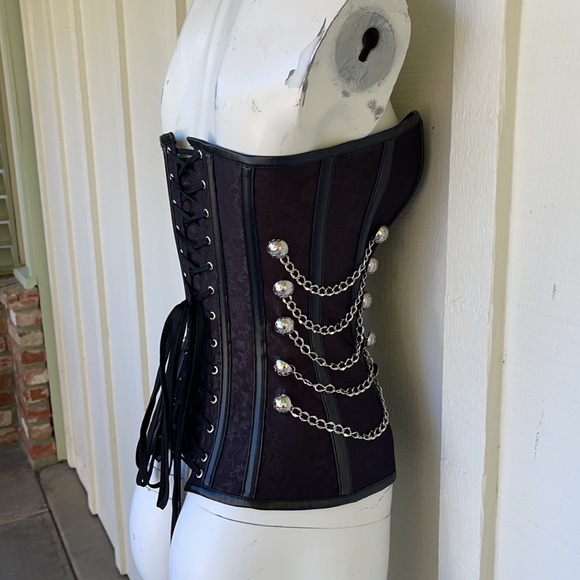 ❗️SOLD❗️EUC- STEAMPUNK SILVER CHAIN & CLASP W/ ORIENTAL DRAGON & FLORAL DESIGN - Picture 9 of 11